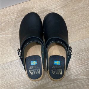 MIA Classic Black Clogs with Buckle